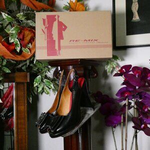 Remix Vintage Footwear 1940's Style Black Peep Toe Heels w/ Bows Sz 8